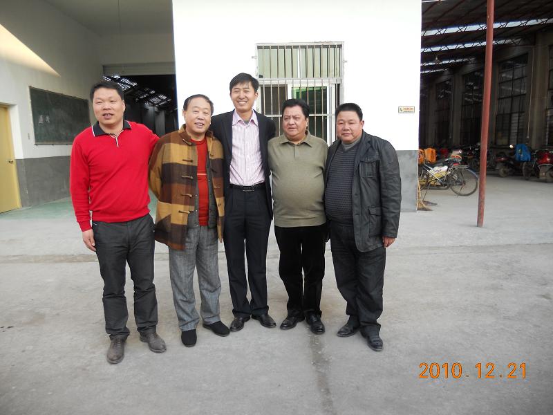 Crosstalk master li3 jin dou3 LiJianHua visit the factory